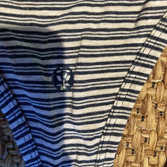 Lululemon Yogi Racerback Pine Stripe Heathered Inkwell Heathered Mojave XS - Picture 4 of 4